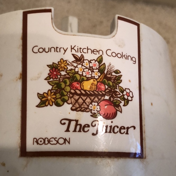 Country Kitchen Cooking -The Juicer -electric citrus juicer - Picture 6 of 12